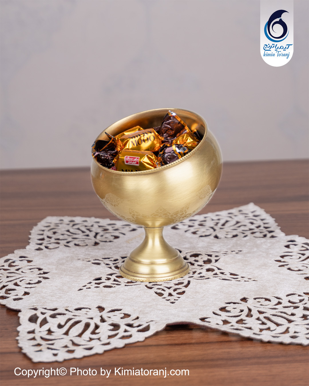 کاسه آجیل خوری تک پایه ساده  کلاسیک برنجی ضخیم پسته خوری با ضمانت ۶۰ ماهه صنایع دستی کیمیا ترنج